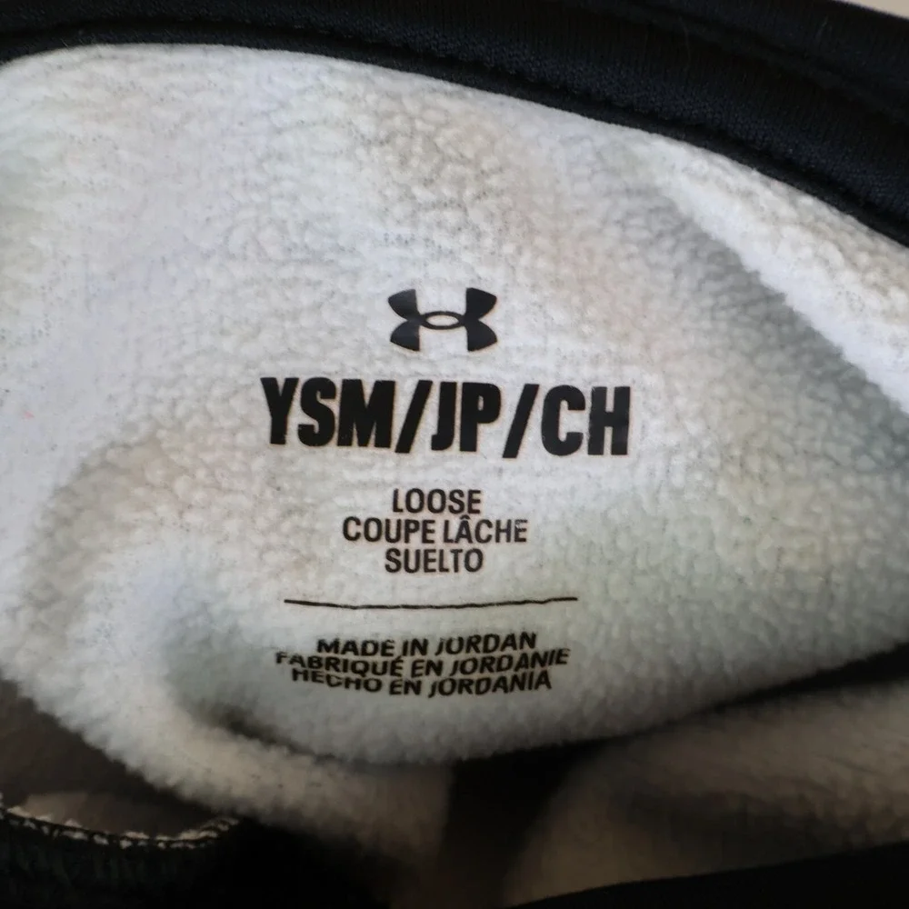 Under Armour Sweatshirt Pullover Boys‎ YSM Black Camouflage Hooded Front Pocket